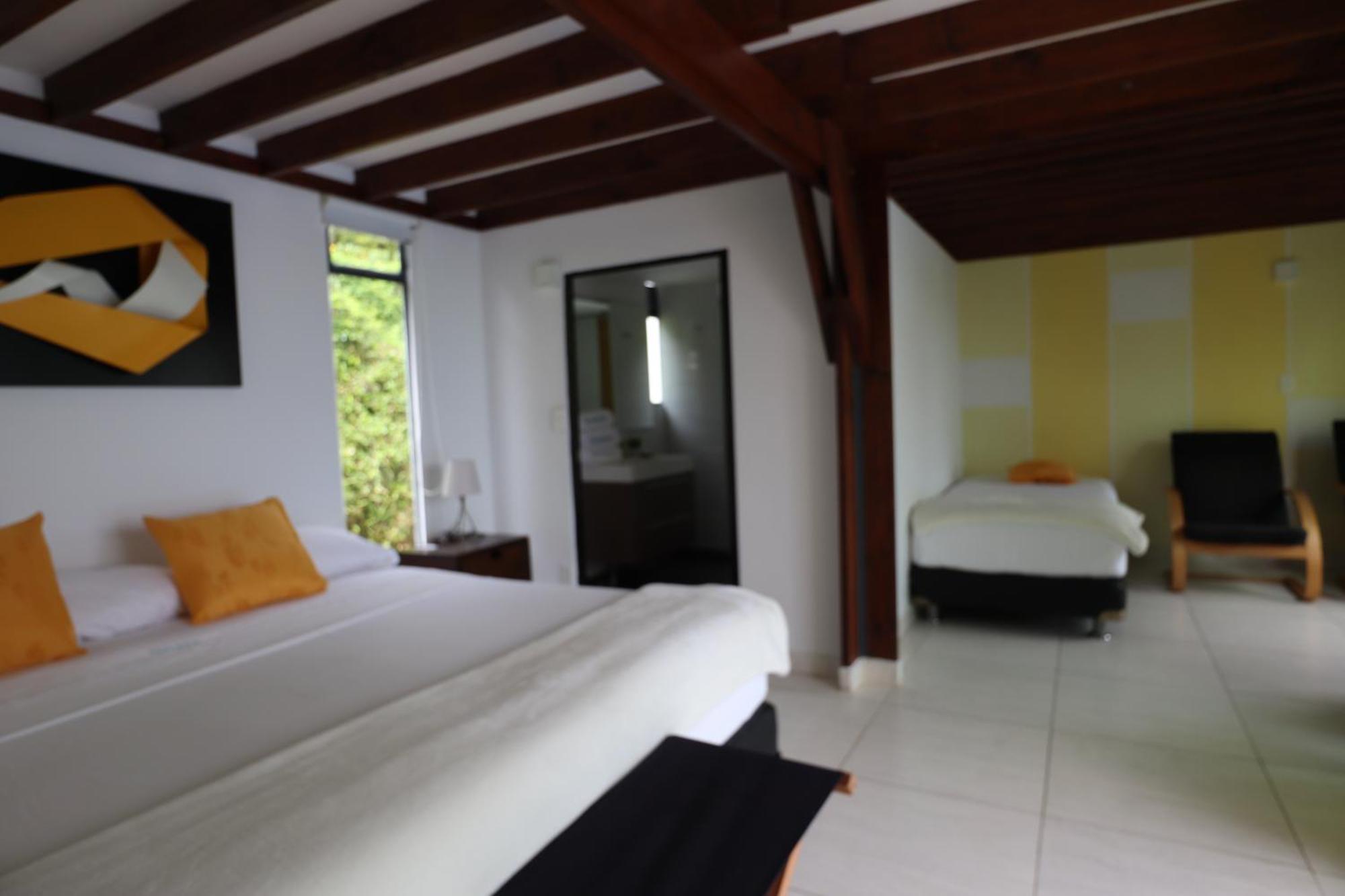 Hotel Syvanna Wellness And Spa Cerritos Zewnętrze zdjęcie